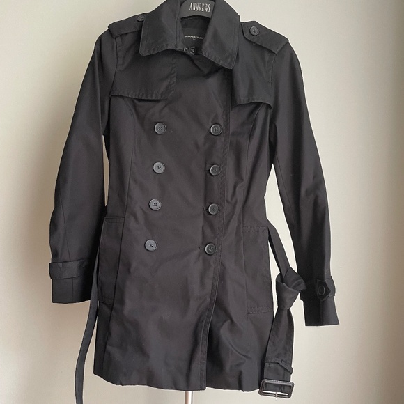 Banana Republic Black Xs short trench - Picture 3 of 3